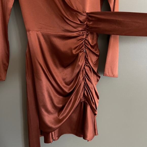 NWT Veronica Beard Agatha Wrap Dress in Cognac Size 2 Brown Silky Satin Ruched - Picture 9 of 16